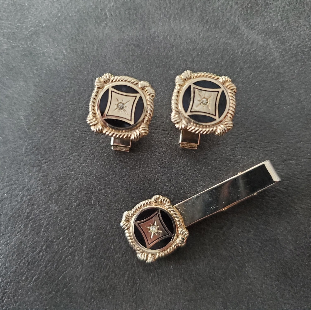 Vintage Tie Bar and Cufflinks